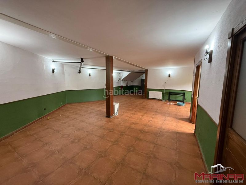 Foto fb40eff6-5d5c-4143-80ca-f5bd3768d3e8. Casa adossada amb calefacció a Centro Seseña