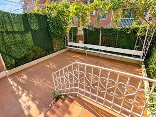 Casa adossada a Centro