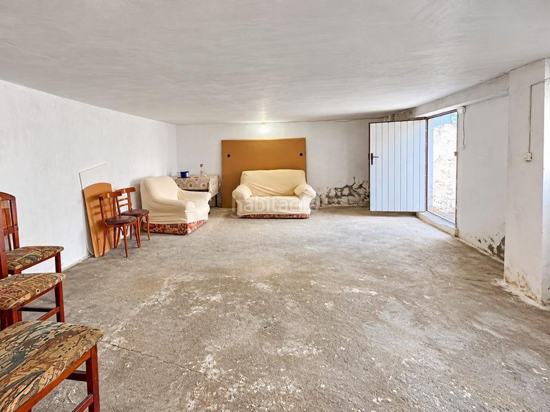 Foto d988924a-7d63-4fd1-b702-1829e6dd4f3e. Casa adossada amb calefacció aparcament a Borox