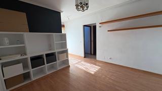 Appartement  Calle de san miguel. Piso centrico, 2 habitaciones con ascensor, terraza y muy practi