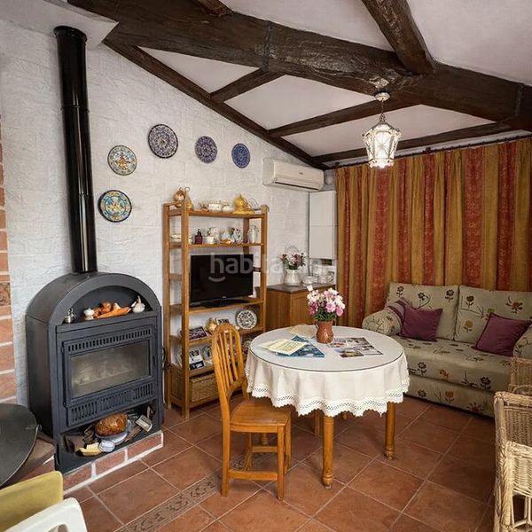 Foto e20ed037-d6e6-43e1-8c72-7a80db179e71. Casa adossada amb calefacció a Montearagón