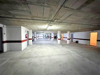 Car parking in Calle lerida 6. Plazas de parking y plazas con trastero incluido