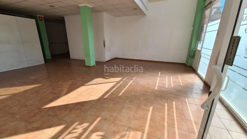 Foto 0d1a8084-317e-4cd0-89a2-ebac9b305472. Alquiler local comercial amplio local comercial con dos plantas en Santa Pola