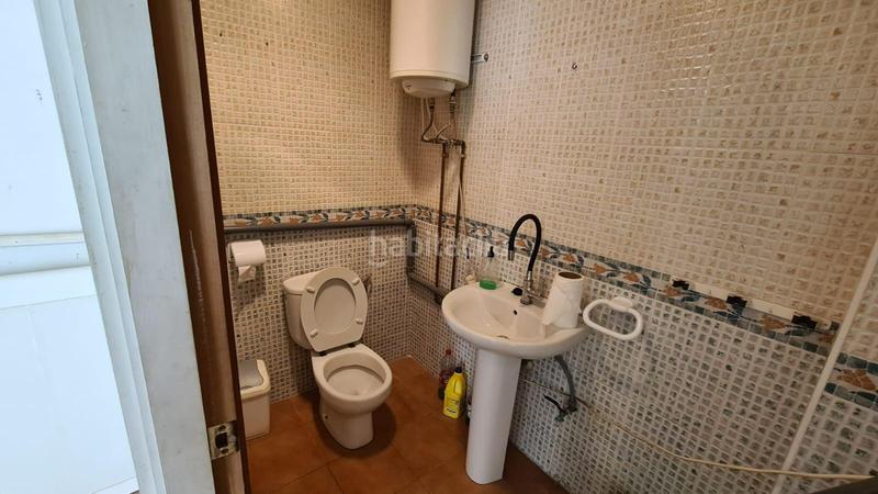 Foto 41d17a15-366e-4c9b-8835-63eac658b08b. Alquiler local comercial amplio local comercial con dos plantas en Santa Pola