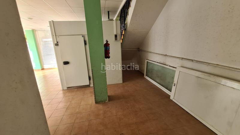 Foto 811399a7-0d59-40a2-810a-7a9c5b1679fe. Alquiler local comercial amplio local comercial con dos plantas en Santa Pola