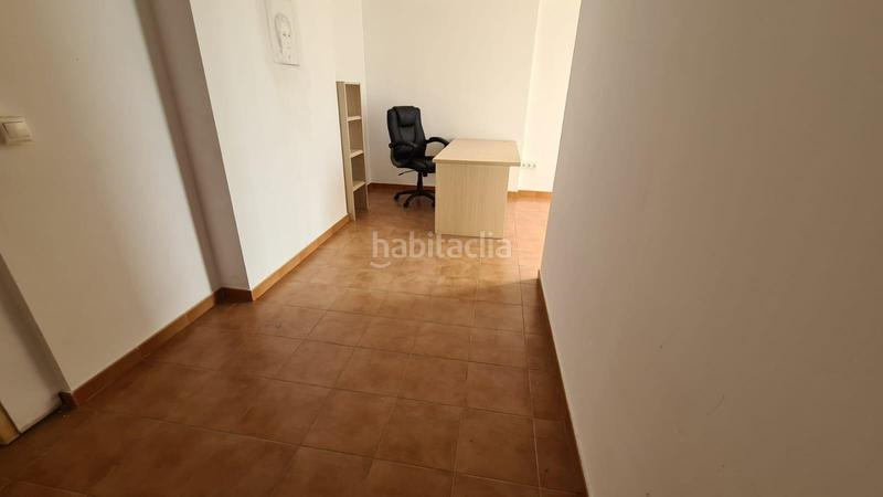 Foto d7cef4f7-2625-4231-94dd-62aff8834eea. Alquiler local comercial amplio local comercial con dos plantas en Santa Pola