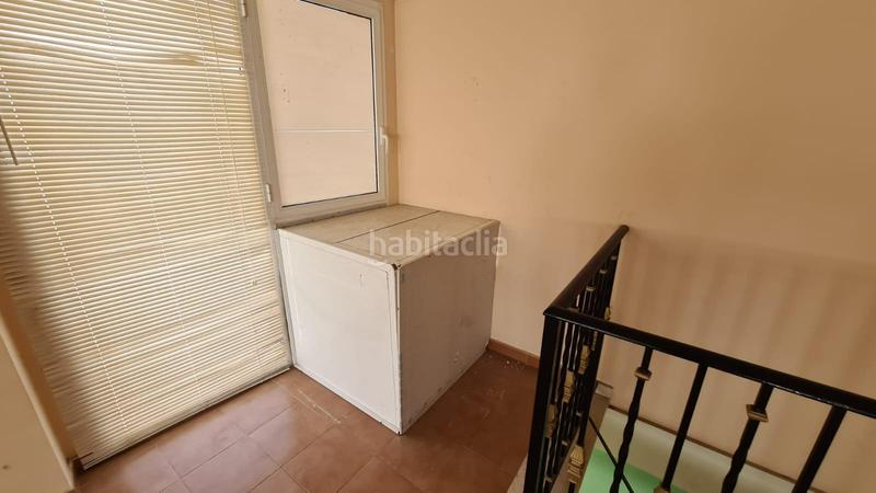 Foto e58d0a2d-6411-4c77-b41f-50a19f613cab. Alquiler local comercial amplio local comercial con dos plantas en Santa Pola