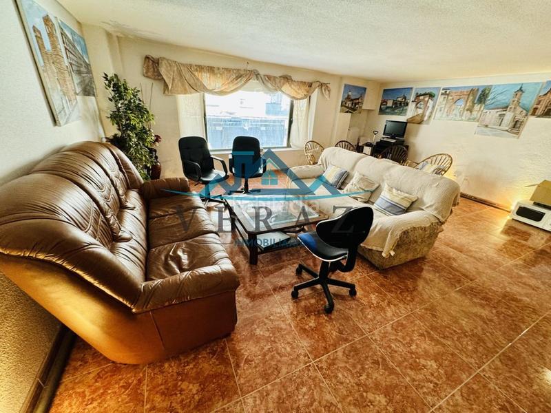 Foto c9035364-3434-47e6-9c17-e0a40ab2bc70. Geschäftsraum in Casco Antiguo Talavera de la Reina