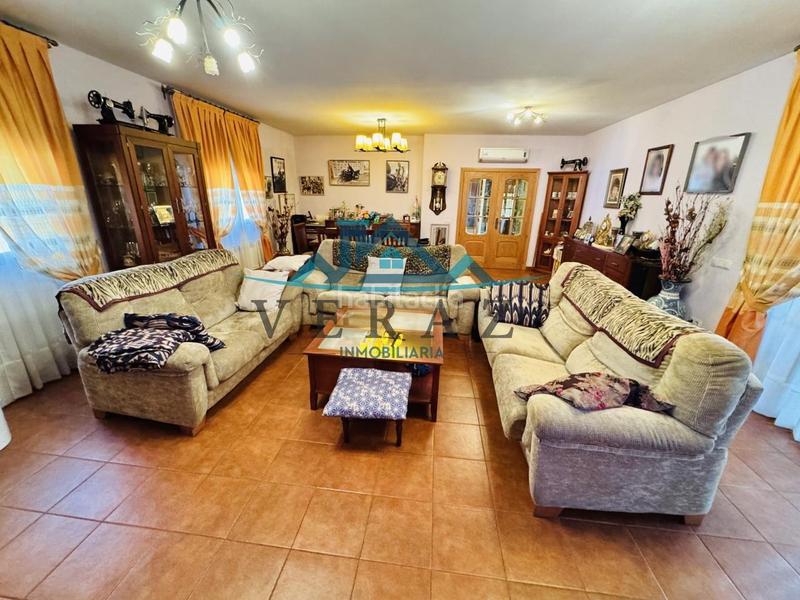 Foto 04ac4e22-7109-4b62-a8c3-491d8f7523d6. Casa en Pueblanueva (La)