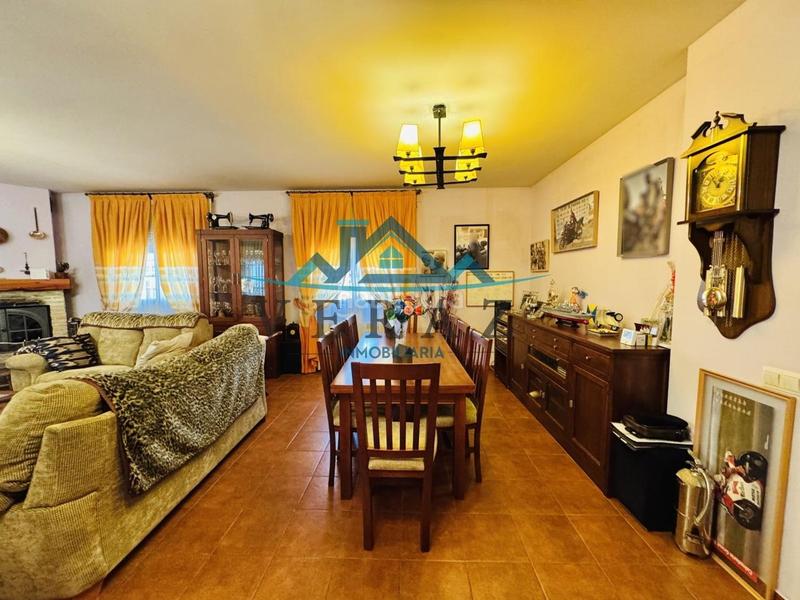 Foto 2378d622-730b-4df6-9f21-d3fd6d310a45. Casa en Pueblanueva (La)