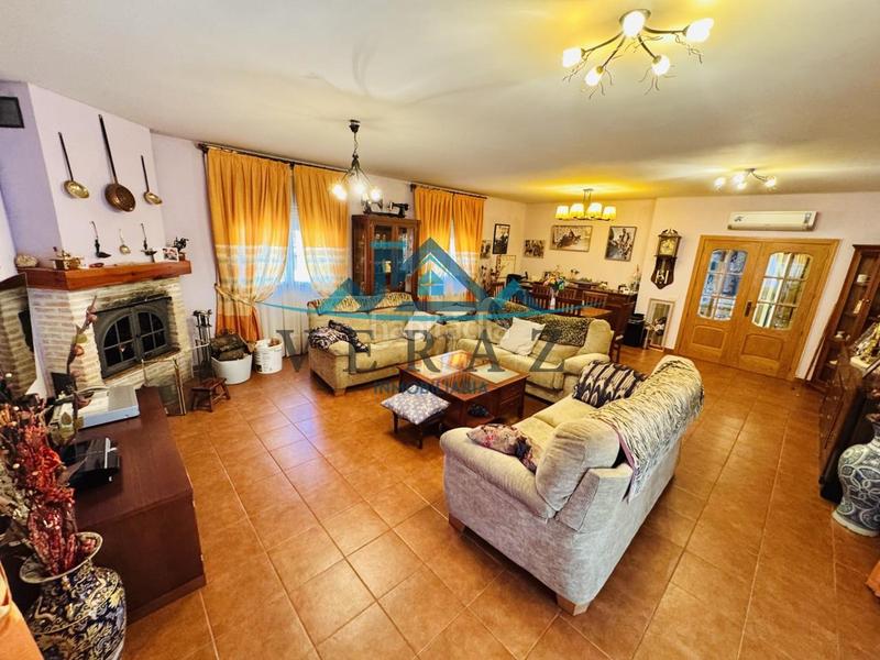 Foto ed8a5c5a-aff3-4f13-a9dc-81e8a5d749d4. Casa en Pueblanueva (La)