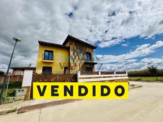 Casa  San juan bosco. Chalet independiente en venta en alberche