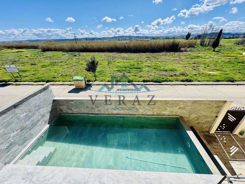 Foto 4e061dd2-67c2-4a14-9cf0-8b2bbf264ae9. Casa chalet independiente en venta en alberche en Calera y Chozas