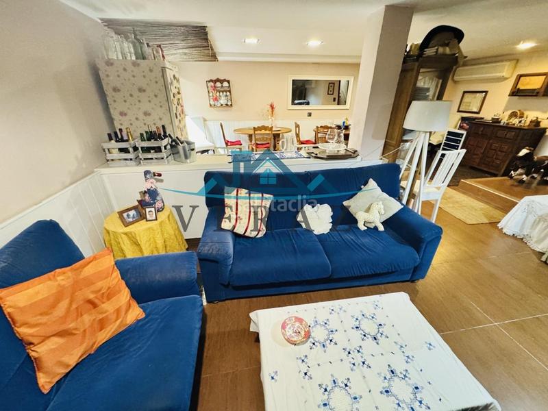 Foto 0ffaf4c1-a779-4bfb-9ff0-d03382430aaf. Casa adosada en Hospital-Nuevo Centro Talavera de la Reina