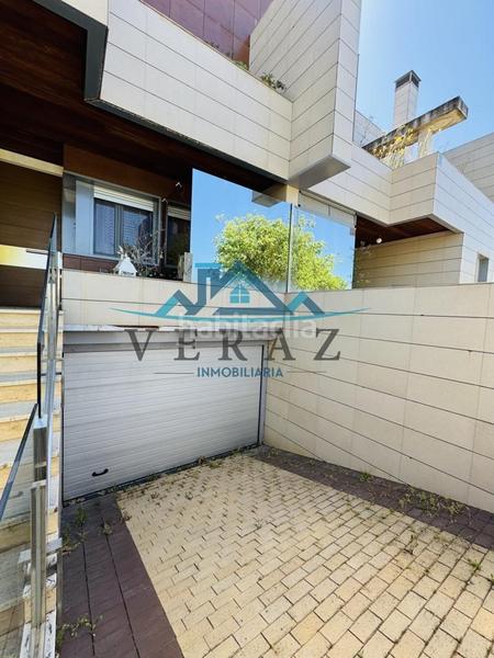 Foto 161cc77a-8c75-4518-82ce-cf222bfb21b5. Casa adosada en Hospital-Nuevo Centro Talavera de la Reina