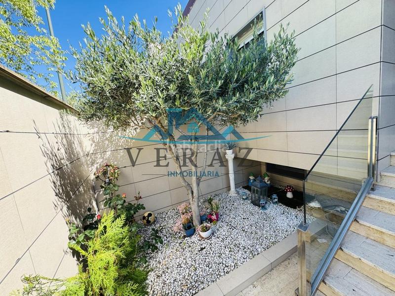 Foto 2e4c17a6-a0ef-4a44-8685-1ef08fd8b49c. Casa adosada en Hospital-Nuevo Centro Talavera de la Reina