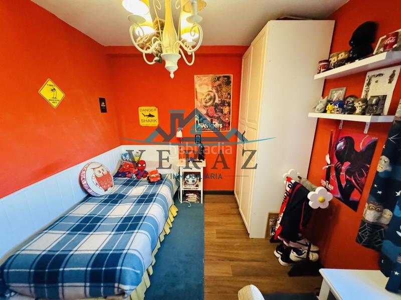 Foto bc7b18fc-3376-4b2a-b90f-91919aa24327. Casa adosada en Hospital-Nuevo Centro Talavera de la Reina