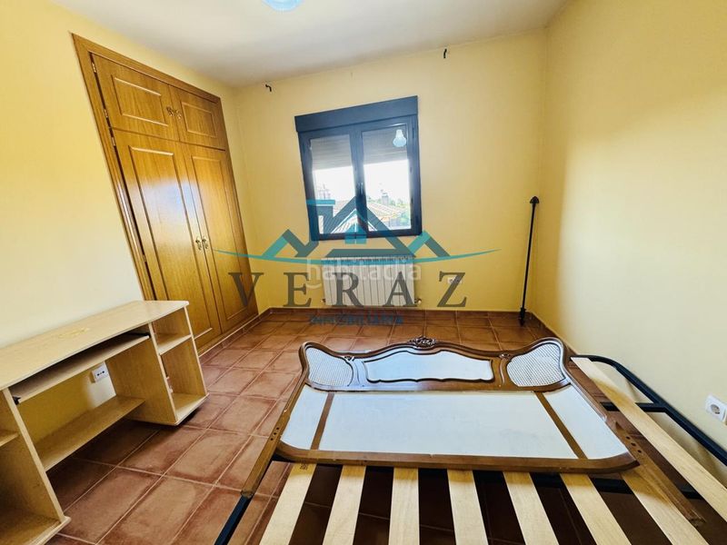 Foto ff3702dd-d0c2-4da1-b356-c92894fbb709. Casa adossada a Lucillos