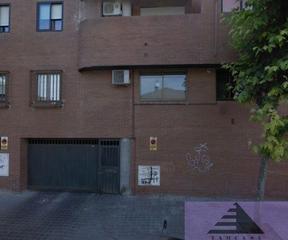 Aparcament cotxe a Hispanoamérica-Comunidades. Valdemorogaraje