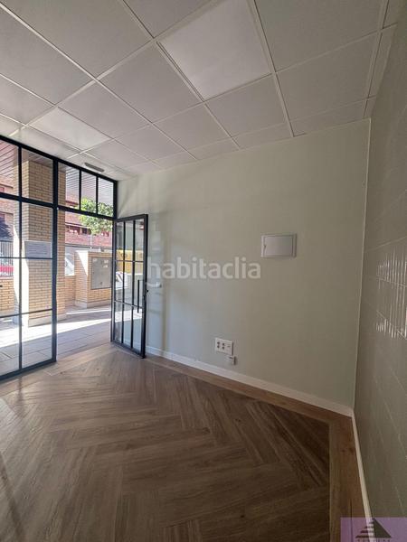 Foto eb4b3ed3-6f34-4635-ac83-0989ba9dcf28. Location local commercial dans El Quiñón Seseña