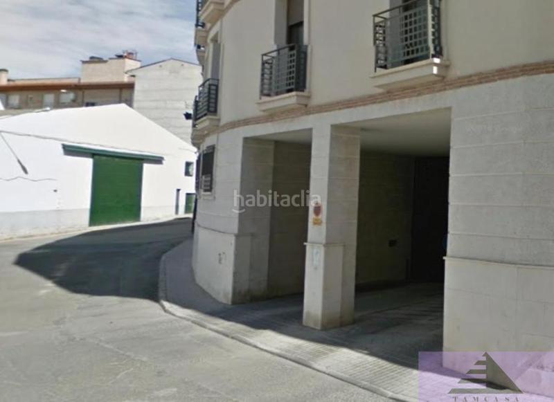 Foto bf5fc14c-2fdb-4e65-9c8c-6fbf621ed756. Parking voiture dans Centro de Especialidades Ocaña