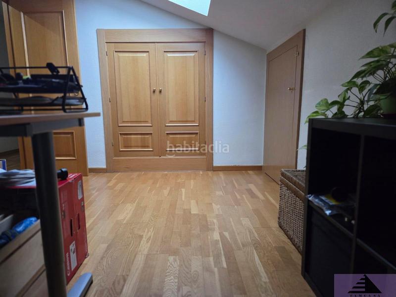 Foto 26ffd97c-117c-4236-afc4-1f99ff42df1f. Dachwohnung mit heizung parking pool in El Quiñón Seseña