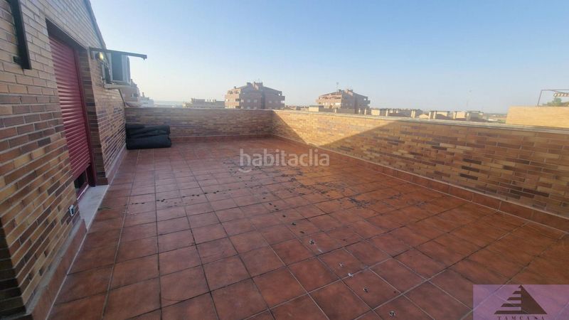 Foto 72a3f9c5-12db-4389-9fa1-f9c547e270ce. Àtic amb calefacció aparcament piscina a El Quiñón Seseña