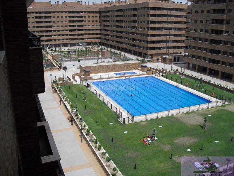 Foto df2fb187-afbd-4aad-a22b-0c874ff68c22. Àtic amb calefacció aparcament piscina a El Quiñón Seseña