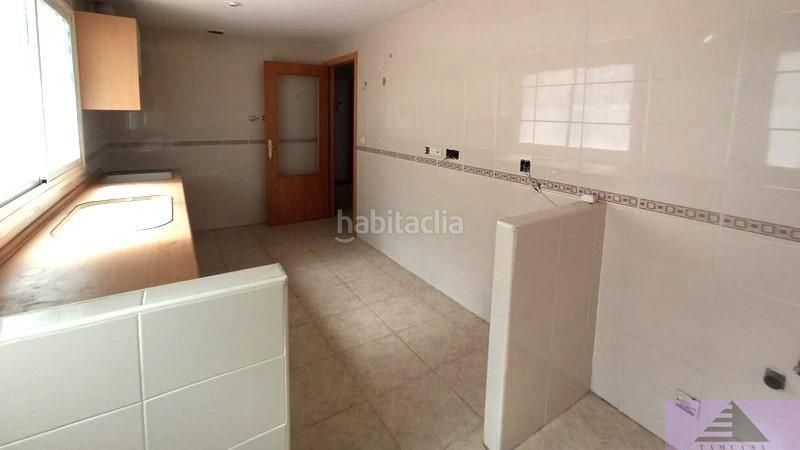Foto 45a88ed7-cd5b-4d38-a70e-5736da527375. Pis amb aparcament a Centro Illescas