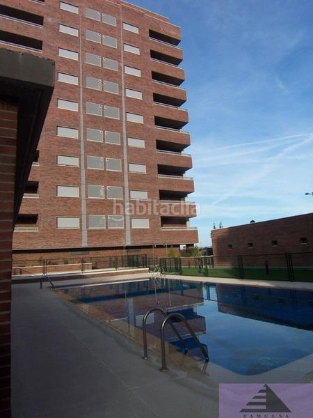 Foto af03b172-b997-4ee0-afa8-64f321e1f925. Pis amb calefacció aparcament piscina a El Quiñón Seseña