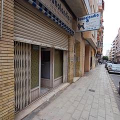 Local commercial  Calle calle del maestro bretón. Local comercial en venta en el centro de alicante