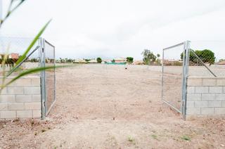 Terreno residencial en Calle de las zarzas. Parcela urbana en venta en san vicente.