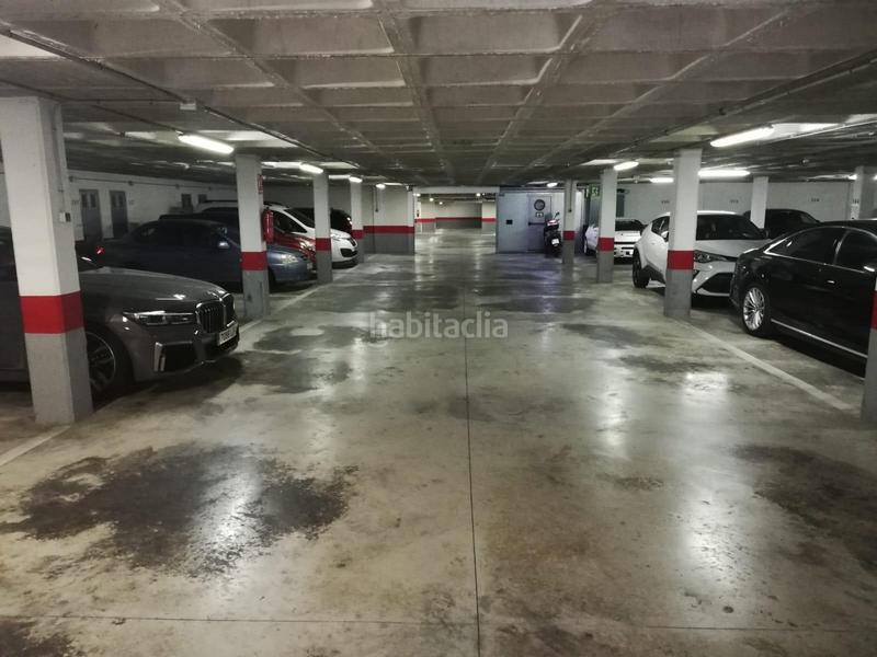 Foto 51e0801f-cd6b-4da8-a63f-4221bb20415a. Parking coche plaza de parking trastero en playa san juan en Alicante