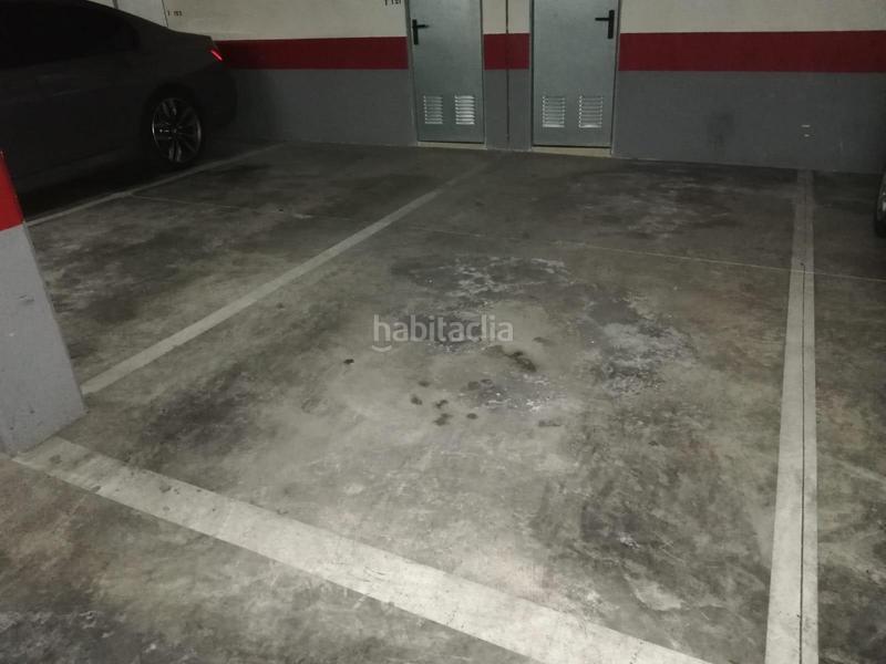 Foto cf146145-e23d-49e5-b181-0e5c6c89b1c9. Parking coche plaza de parking trastero en playa san juan en Alicante