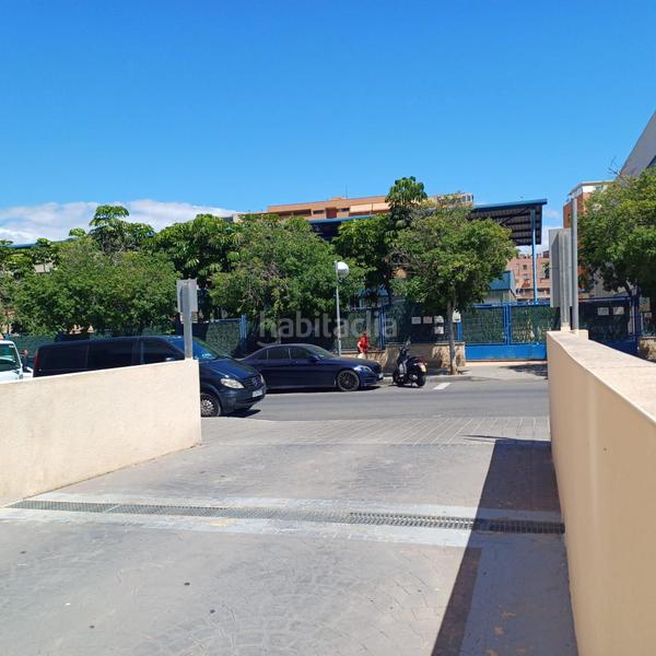 Foto f09fb041-1bef-457c-917e-e747687a1521. Parking coche plaza de parking trastero en playa san juan en Alicante