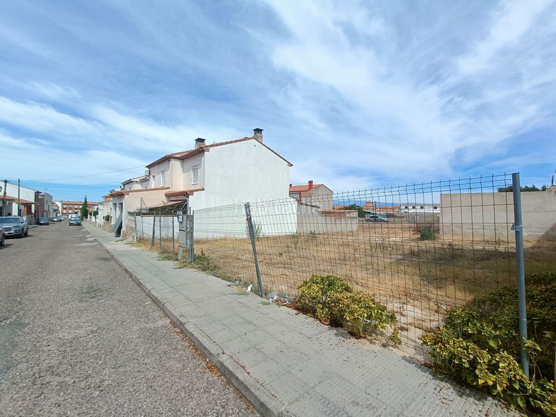 Foto 09b48afd-8f82-433a-83c2-b687d826f69a. Terreno residenziale in Velada