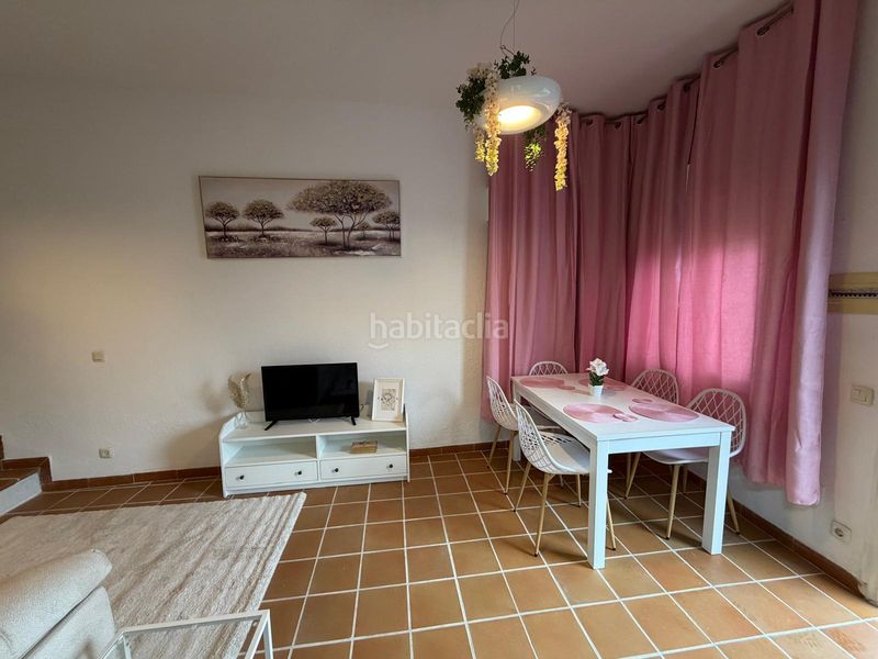 Foto b456e6e5-2664-4dce-908e-82007608260d. Casa amb calefacció a Navamorcuende