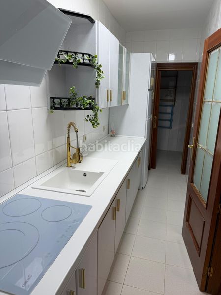 Foto fb59bb42-cf12-4971-aee6-0c9871d2d6b8. Casa amb calefacció a Navamorcuende