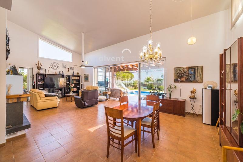 Foto 0c14f60a-b90e-4578-8c00-fe4d280ff6a3. Chalet mit heizung parking pool in Cabanyes-Mas Ambrós-Mas Pallí Calonge