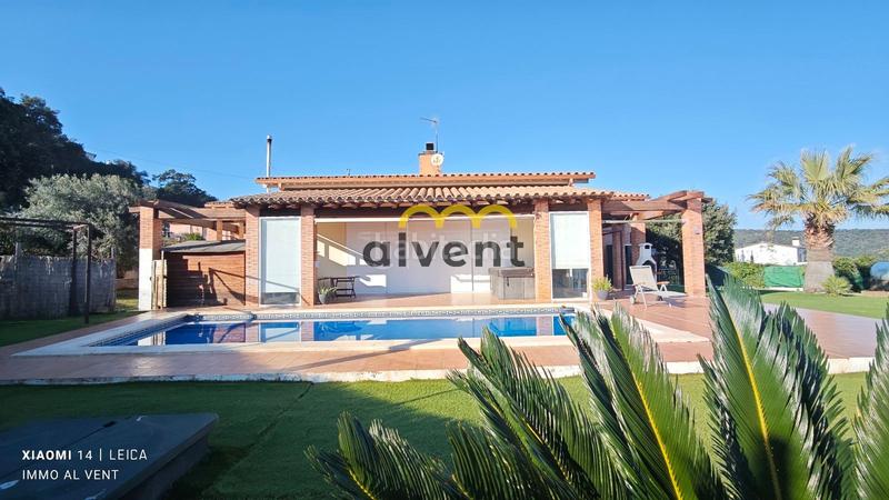 Foto 2d4b0fbb-f1bc-448b-8699-7202c87a47ee. Chalet mit heizung parking pool in Cabanyes-Mas Ambrós-Mas Pallí Calonge