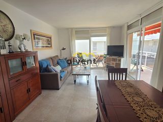 Pis  Conrad vilar 5. Apartamento con terraza, piscinas y parking doble a 150 m de la