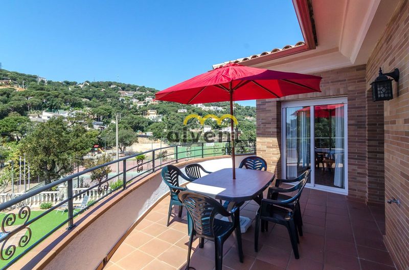 Foto c36877f6-8b6f-487d-a4c5-b6648c2b81f0. Xalet amb piscina a Serra Brava Lloret de Mar