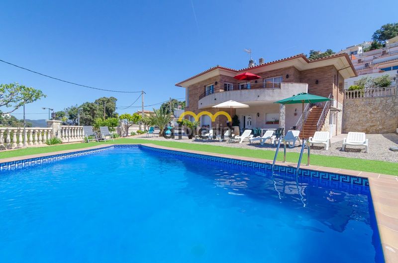 Foto d1e0fb5d-ce05-4fdd-9f22-3086c7c3658e. Xalet amb piscina a Serra Brava Lloret de Mar
