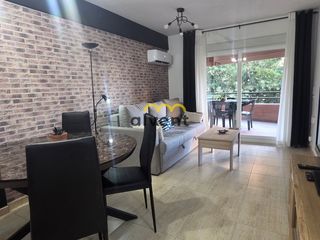 Pis  Riera. Apartamento reformado con gran terraza a 350 m de la playa en ll