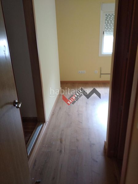Foto e46be8de-ec3c-4ed5-b4ee-e82586ef1cd1. Casa adosada adosado en venta en el casar de escalona, 4 dormitorios. en Casar de Escalona (El)