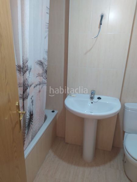 Foto b1b8fbae-4c82-4130-8ef3-4a23058c29e5. Lloguer dúplex amb calefacció aparcament a Gerindote