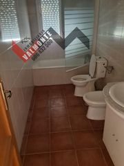 Xalet a Casar de Escalona (El). Chalet en venta en urbanización, 4 dormitorios.