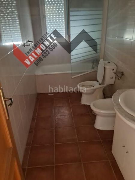 Foto 97e271c2-4d80-42a5-b582-2d85c3ca94de. Chalet  en venta en urbanización, 4 dormitorios. en Casar de Escalona (El)