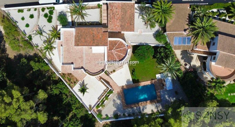 Foto 561612f4-a881-463f-9e21-c34b7c24d62b. Chalet mit parking in La Granadella - Costa Nova Xàbia