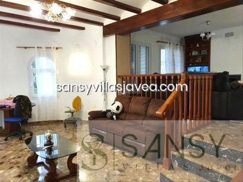 Foto a19fb2df-8dcb-45ed-b5a8-0cf582ce05ba. Xalet amb aparcament a Pedreguer